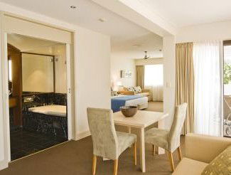 Waves Byron Bay - Hotels Melbourne 4