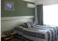 Hanging Rock Family Motel - Hotels Melbourne 2