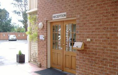 Hanging Rock Family Motel - Hotels Melbourne 4