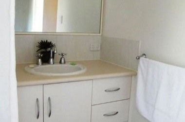 Clarks Beach Apartment - Hotels Melbourne 2