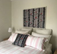 Glenelm Guest Cottage - Hotels Melbourne