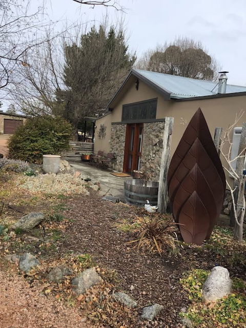 Glenelm Guest Cottage - Hotels Melbourne 7