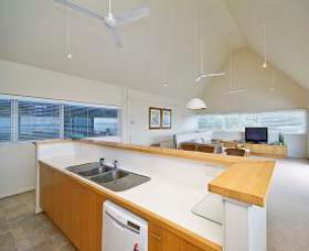 Crows Nest - Nelson Bay - Hotels Melbourne 2