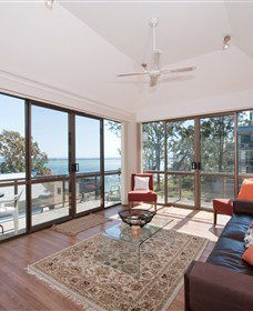 Magnus Street Treetops - Hotels Melbourne 1