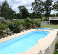 Tuckerbox Motor Inn - Hotels Melbourne