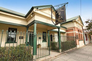 The Old George And Dragon Guesthouse - Hotels Melbourne 1
