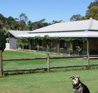 Blackthorn Hill Retreat - Hotels Melbourne