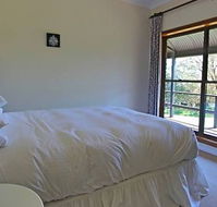 A Church and Homestead in Mudgee - Hotels Melbourne