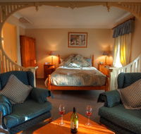 Honeysuckle Cottages and The Rocks Restaurant - Hotels Melbourne