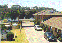 Hybiscus Lodge Motel  Holiday Apartments - Hotels Melbourne