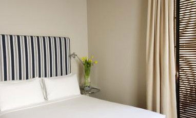 Hotel Dive - Hotels Melbourne 3