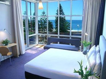 Hotel Dive - Hotels Melbourne 4