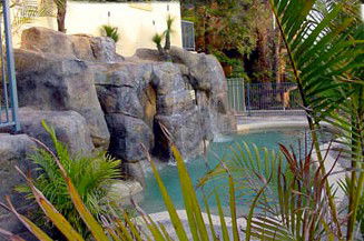 Crusoes Holiday Apartments - Hotels Melbourne 0