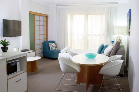 Ramada Resort Shoal Bay - Hotels Melbourne 4