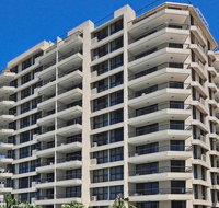 Clubb Coolum Beach - Hotels Melbourne