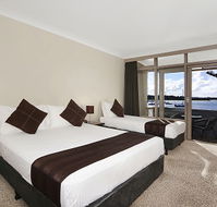 Waters Edge Country Comfort - Hotels Melbourne