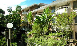 Wahroonga Waldorf Apartments - Hotels Melbourne 5