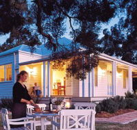 Lillians On Lovedale - Hotels Melbourne