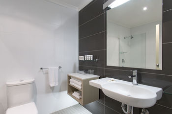 Best Western Plus Apollo International Hotel - Hotels Melbourne 7