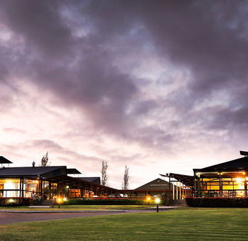 Estate Tuscany - Hotels Melbourne 4
