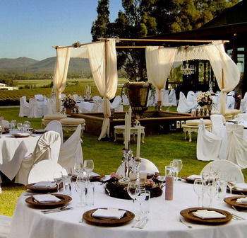Estate Tuscany - Hotels Melbourne 16