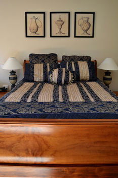 Estate Tuscany - Hotels Melbourne 24