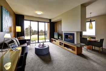 Chateau Elan - Hotels Melbourne 11