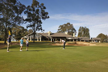 Chateau Elan - Hotels Melbourne 17