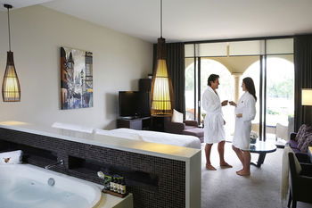 Chateau Elan - Hotels Melbourne 25