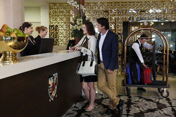Chateau Elan - Hotels Melbourne 31
