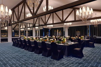 Chateau Elan - Hotels Melbourne 42