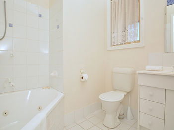 Madigan Wine Country Cottages - Hotels Melbourne 23