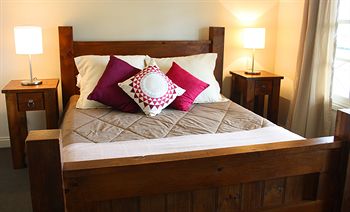 Pokolbin Village - Hotels Melbourne 1