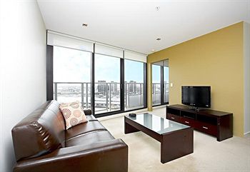 Astra Apartments - Docklands - Hotels Melbourne 2