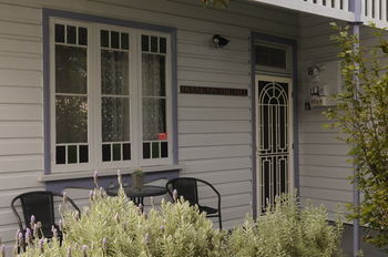 House On The Hill - Hunter Valley - Hotels Melbourne 6