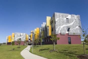 Western Sydney University Village Penrith - Hotels Melbourne 11