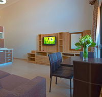 Bondi Beach Holiday Apartments - Hotels Melbourne