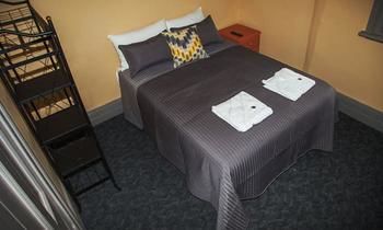 Cessnock Hotel - Hotels Melbourne 7