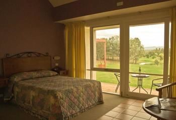 Rothbury Escape - Hotels Melbourne 3