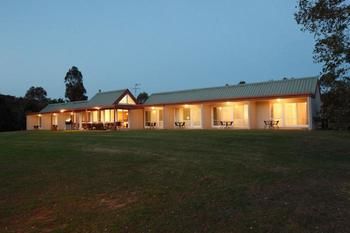 Rothbury Escape - Hotels Melbourne 4