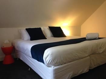 Studio@the Close Morpeth - Hotels Melbourne 4