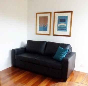 Studio@the Close Morpeth - Hotels Melbourne 12