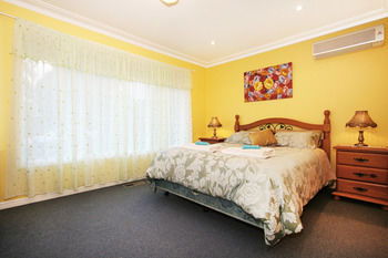 Roseland Holiday House - Hotels Melbourne 3