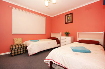 Roseland Holiday House - Hotels Melbourne 5