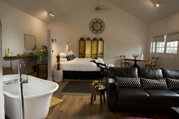 The Villa - Country House Retreat - Hotels Melbourne 4