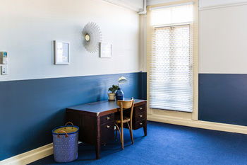 Middle Cove NSW Hotels Melbourne