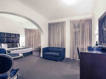 Mercure Maitland Monte Pio - Hotels Melbourne 9