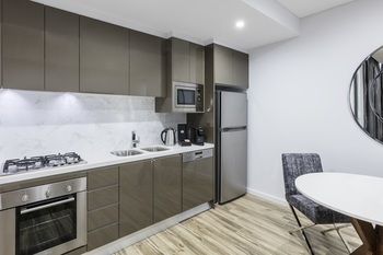 Meriton Serviced Apartments Sydney Airport - Hotels Melbourne 9