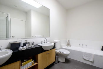 UrbanMinder @ Montague - Hotels Melbourne 1