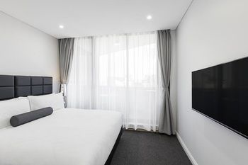 Meriton Serviced Apartments Church Street - Hotels Melbourne 9